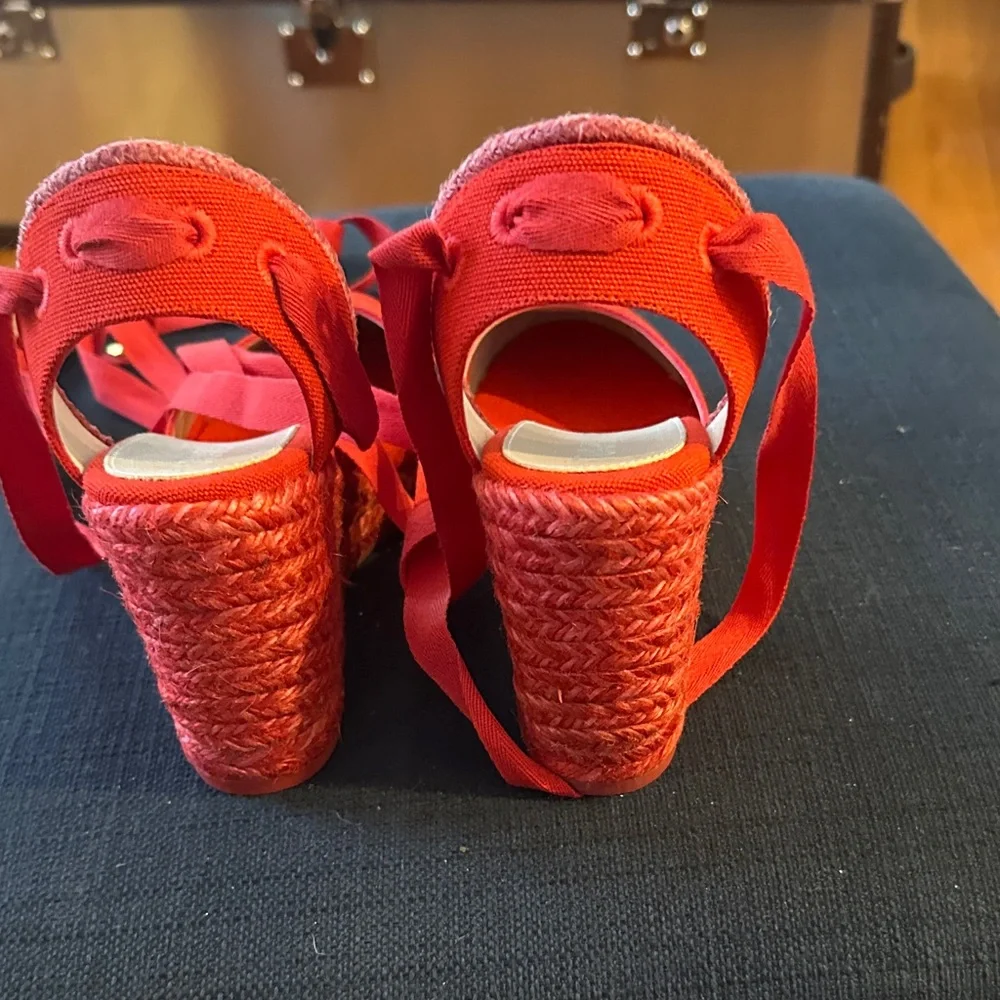 Stuart Weitzman Red Espadrille Sandals w/Dust Bag NWOT - Picture 3 of 6